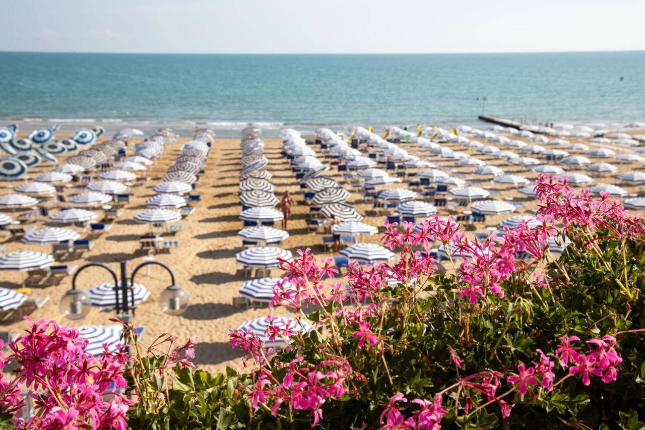 Hotel Telenia Lido di Jesolo Exterior photo