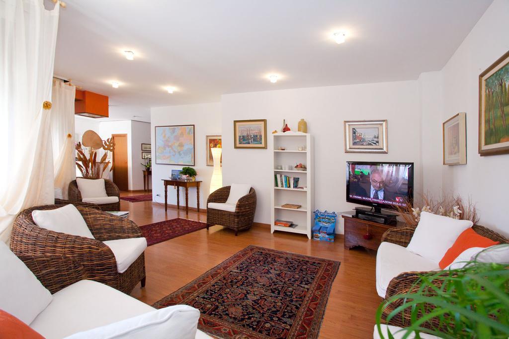 Hotel Telenia Lido di Jesolo Exterior photo
